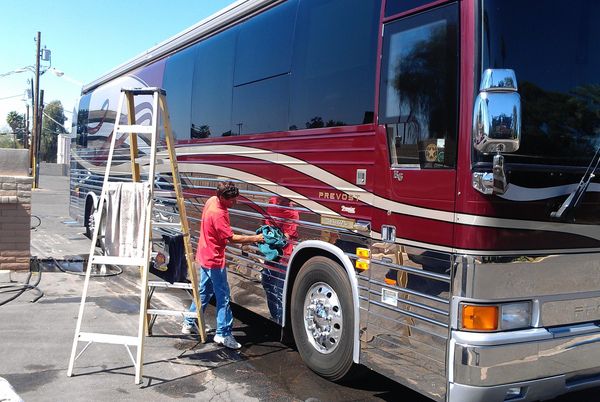 Average Price: How Much Does it Cost to Wash an RV?