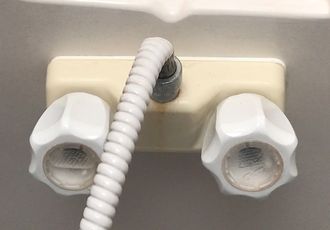 How To Fix An Rv Shower Leak Hose, Rv Bathtub Faucet Repair