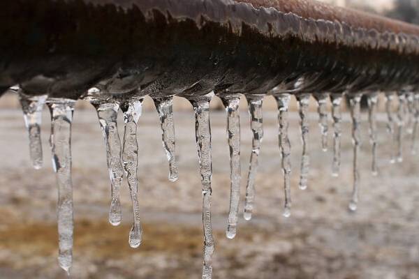 RV-One-Night-Freeze-How-Long-For-RV-Pipes-to-Freeze