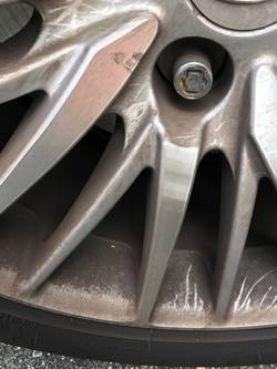 Can-Brake-Dust-Damage-Alloy-Wheels