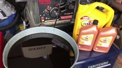 Does-AutoZone-Take-Used-Hydraulic-Oil