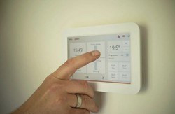 Can-I-Replace-My-RV-Thermostat-With-Any-Thermostat