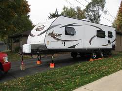 Can-You-Store-an-RV-On-a-Sloped-Driveway