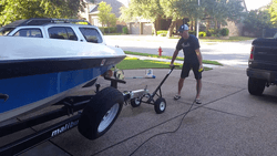 Can-You-Move-a-Boat-Trailer-by-Hand