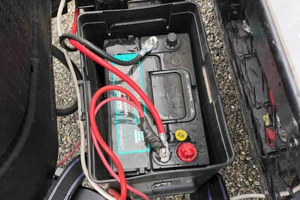 How-to-Hook-Up-RV-Battery-Cables-(Hook-Up-Picture-Diagram)