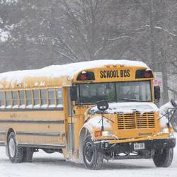 Are-School-Buses-Good-in-Snow