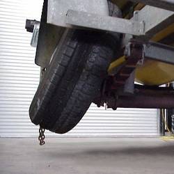 What-Happens-if-You-Overload-Trailer-Axles