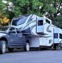 What-is-The-Longest-5th-Wheel-Camper-Made