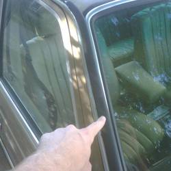 How-do-You-Glue-Rubber-To-The-Windshield