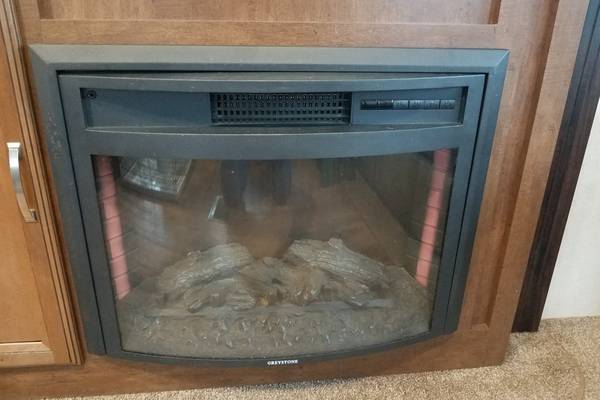 Troubleshooting-Greystone-Electric-Fireplace-Problems-(Guide)