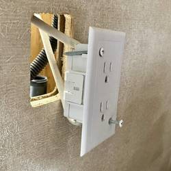Can-You-Use-a-Household-GFCI-Outlet-in-An-RV