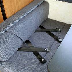 Do-RVs-Have-Seat-Belts-For-Car-Seats