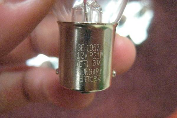 Finding-a-1057-Bulb-Substitute-(GE-1057-Bulb-Cross-Reference)