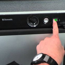 Dometic-RV-Refrigerator-Check-Light-Blinking