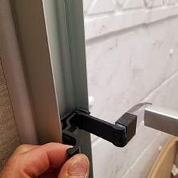 Tri-Slide-Series-RV-Shower-Door-Handle
