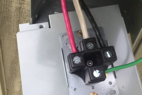 50-Amp-RV-Plug-Wiring-Schemati-c(4-Prong-Plug-Wirin-gDiagram)