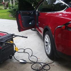 How-To-Charge-a-Tesla-With-a-Generator