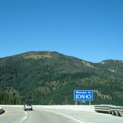 Mountain-Passes-On-I-90-in-Idaho