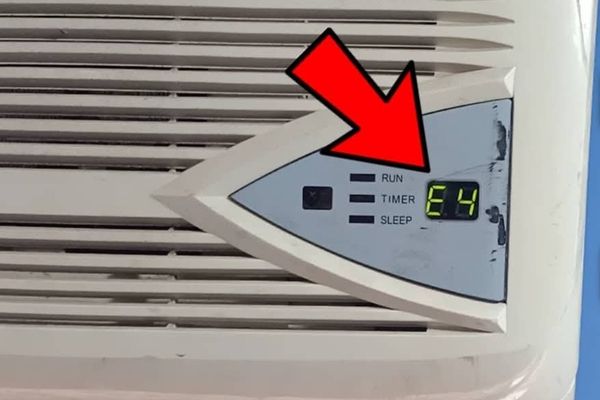 How-Do-I-Fix-My-E4-Code-on-Dometic-AC-(Thermostat-E4-Code)