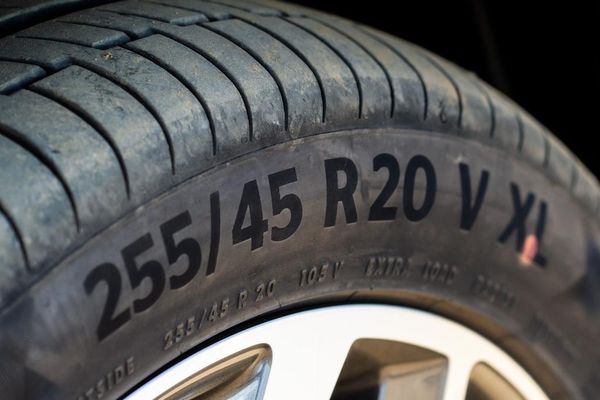 225-Vs-235-Tires-The-Difference-Between-225-And-235-Tires