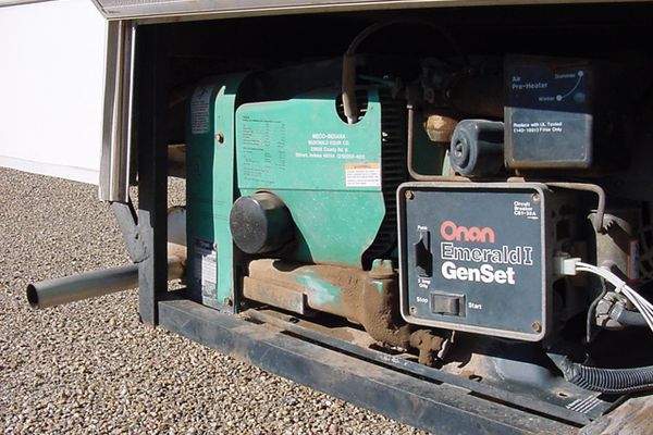Onan-Marquis-5000-Generator-Guide-(Oil-Type,-Parts-Manual)