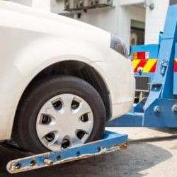 Some-Tips-To-Avoid-The-Towing-Problems-Above