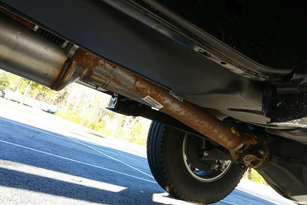 Is-a-Rusty-Drive-Shaft-a-Problem-(How-To-Clean-or-Paint)