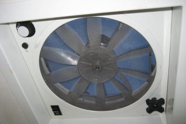 How-To-Use-Your-RV-Vent-Fan-(Fan-Speed,-Amp-Draw,-Cleaning)