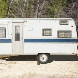 Buying-An-Old-Fifth-Wheel-Camper