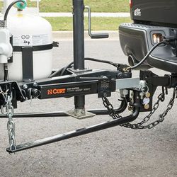 Best-Weight-Distribution-Hitch-For-Lifted-Truck