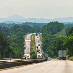 Does-Interstate-81-Go-Through-Mountains