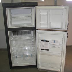Thor-Vegas-Norcold-2-Door-Refrigerator-Problems